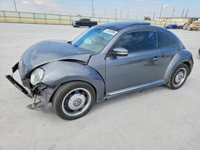 2013 Volkswagen Beetle