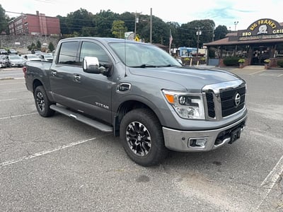 2017 Nissan Titan