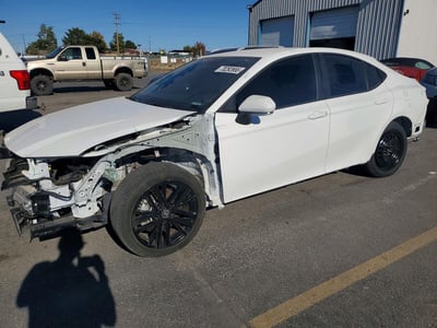 2025 Toyota Camry Hybrid