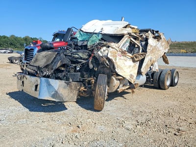 2005 Freightliner ST120