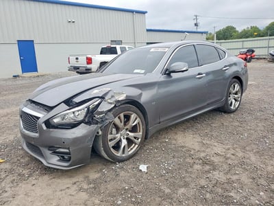 2015 Infiniti Q70