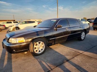 2010 Lincoln Town Car