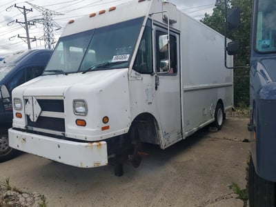 1998 Freightliner MT45 Chassis