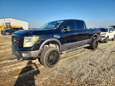2016 Nissan Titan