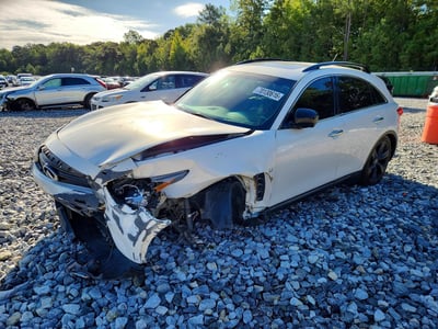 2015 Infiniti QX70