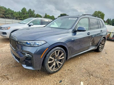 2022 BMW X7