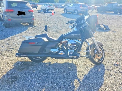 2014 Harley-Davidson FLHXS