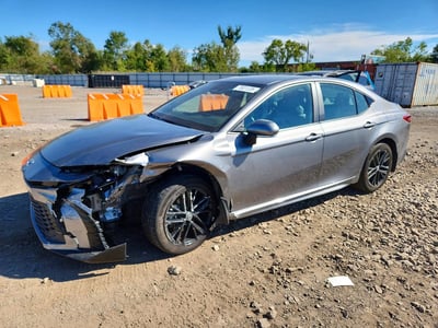 2025 Toyota Camry Hybrid
