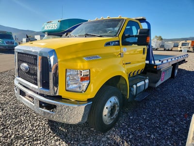 2022 Ford F-650