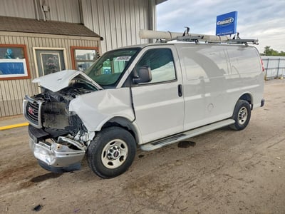 2017 GMC Savana