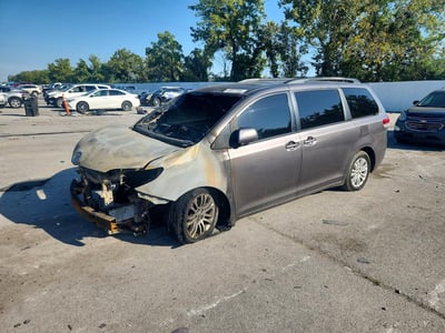 2012 Toyota Sienna