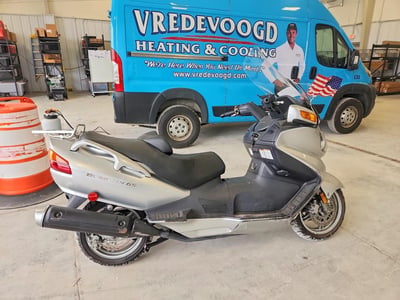 2004 Suzuki Burgman 650