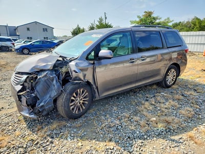 2016 Toyota Sienna