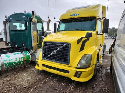 2006 Volvo Trucks VNL