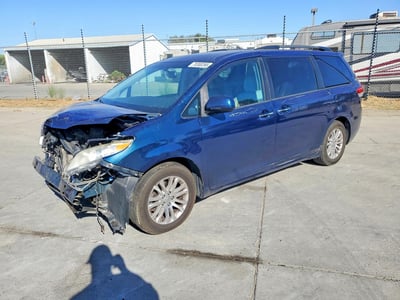 2012 Toyota Sienna