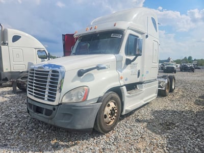 2013 Freightliner Cascadia 125