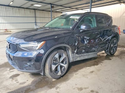 2026 Volvo XC40