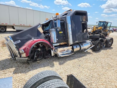 2020 Kenworth W900