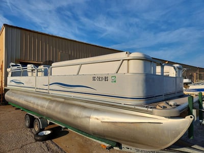 2005 Sylvan Boat
