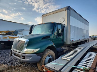 2004 International 4300