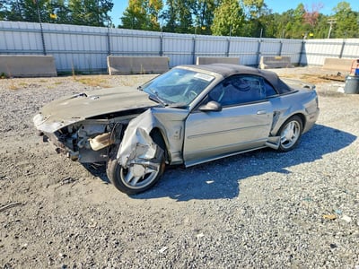 2004 Ford Mustang