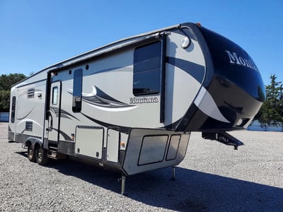 2015 Keystone Montana