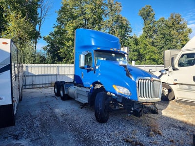 2022 International LT625