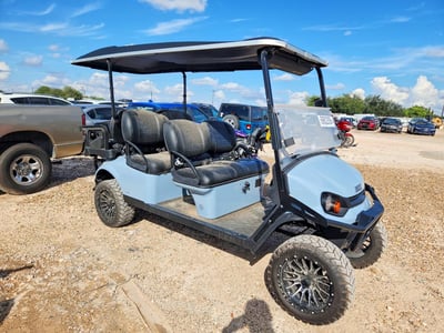 2022 EZGO Golf Cart