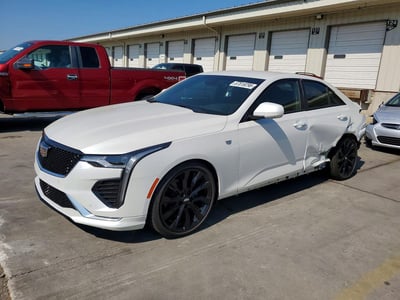 2022 Cadillac CT4