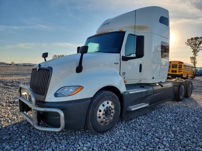 2022 International LT625