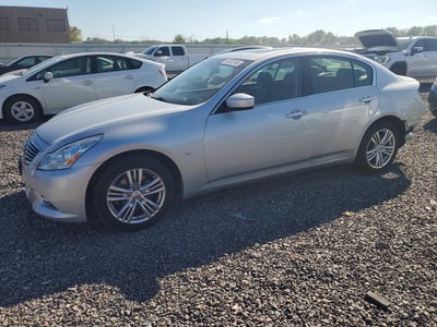 2015 Infiniti Q40