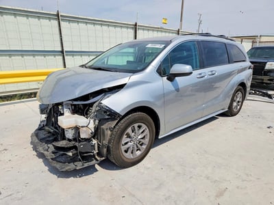 2024 Toyota Sienna Hybrid