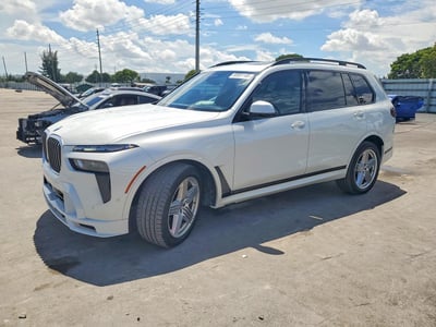 2025 BMW X7