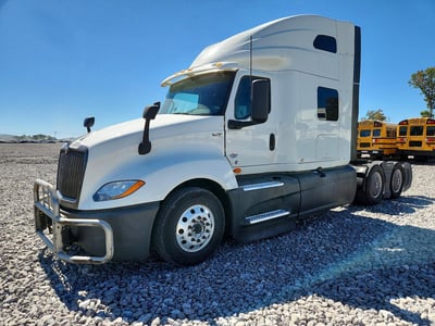 2022 International LT625