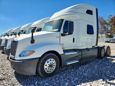 2022 International LT625