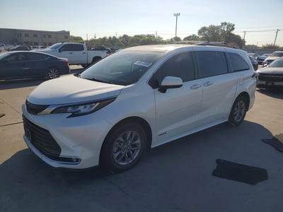 2021 Toyota Sienna Hybrid