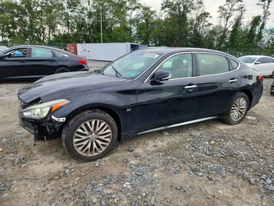 2016 Infiniti Q70