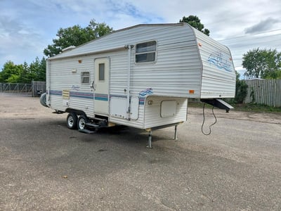 1999 Fleetwood Enterprises Prowler