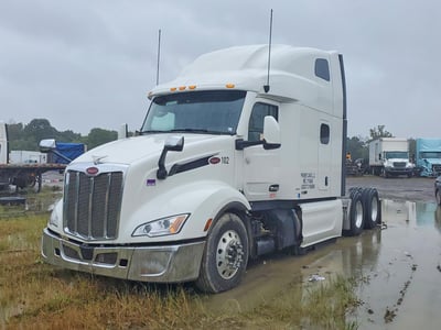 2023 Peterbilt 579