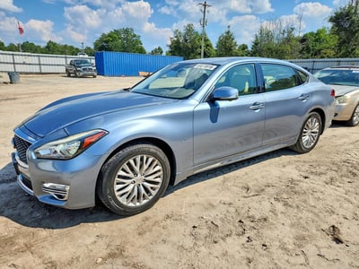 2016 Infiniti Q70