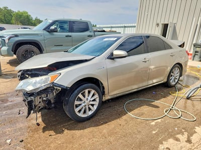 2014 Toyota Camry Hybrid