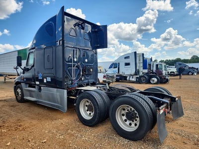 2018 Freightliner Cascadia 125
