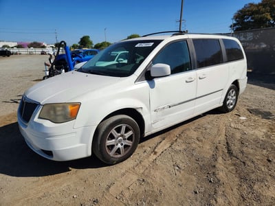 2010 Chrysler Town & Country