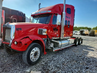 2019 Freightliner Coronado 132 Glider