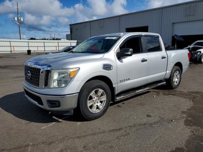 2017 Nissan Titan