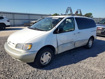 2000 Toyota Sienna
