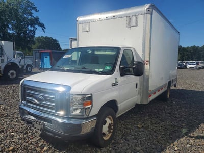 2017 Ford E-450