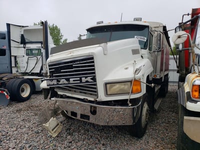 1996 Mack Ch613