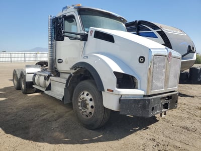 2019 Kenworth T880