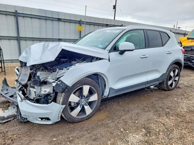2021 Volvo XC40